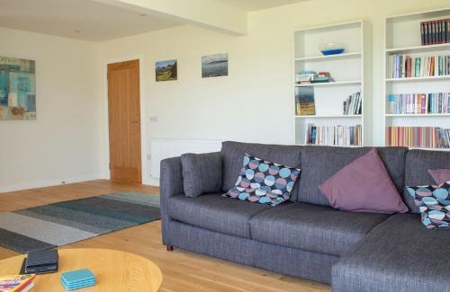 Roskhill House | Holiday Home Taigh Uilleim by Interhome