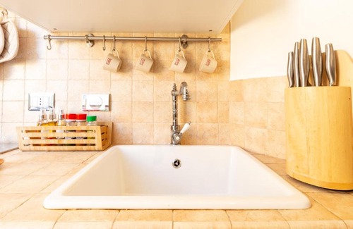 Gianicolo Apartment | HomyHost I Bright Loft Near the City Center!