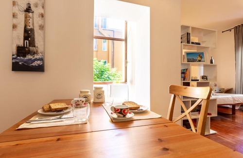 Gianicolo Apartment | HomyHost I Bright Loft Near the City Center!