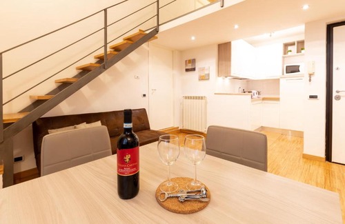 Rome City Centre Apartment | HomyHost - Opera Singer Home City Center - AC