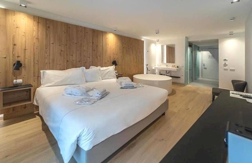 Cervinia Hotel | Hotel ∙ 2 guests