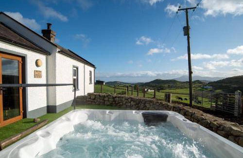 Castlewellan House | House ∙ 2 bedrooms ∙ 4 guests