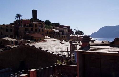 Vernazza Apartment | In the heart of Parco Delle 5 Terre Room with panoramic terrace
