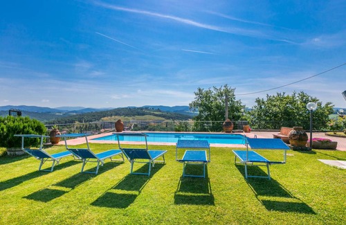 San Casciano in Val di Pesa Villa | 200 m² Villa ∙ 5 bedrooms ∙ 10 guests