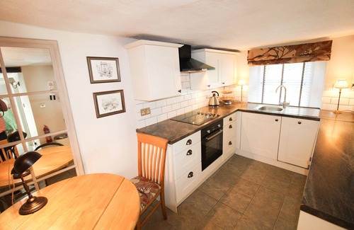 Ambleside Cottage | KIRKSTONE COTTAGE, close to the shops, restaurants and bars of Ambleside.