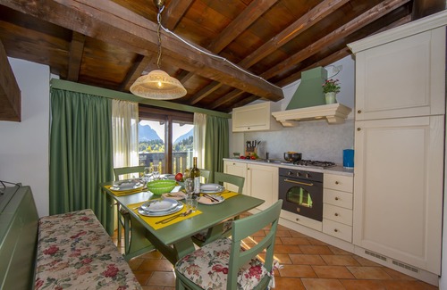 Liano-Formaga Apartment | Liano Rosa-view lake & parking, Gargnano, Italy
