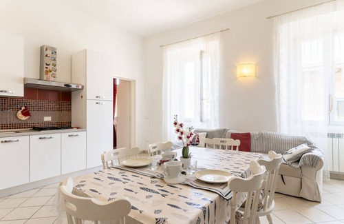 Livorno Apartment | Livorno Lovely Sea View Apartment