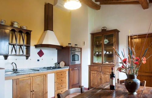 San Gimignano Apartment | Lovely apartment for 4 guests with pool, WIFI, A/C, pets allowed and panoramic view