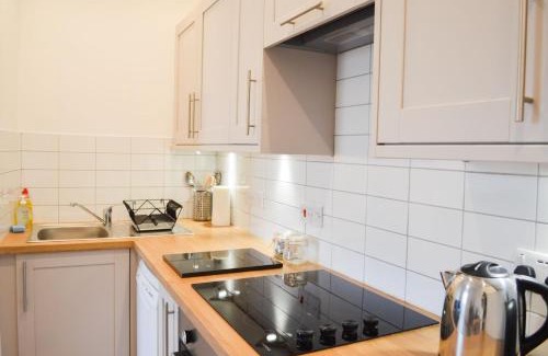 Leith Apartment | Modern 1 Bedroom Flat In the Heart of Edinburgh