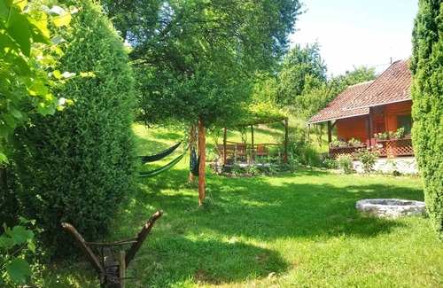 Uzice House | Motel ∙ 8 guests