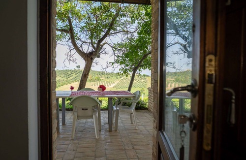 Citta Sant'Angelo Apartment | Nice apartment for 4 guests with pool, WIFI, A/C, TV, patio and pets allowed
