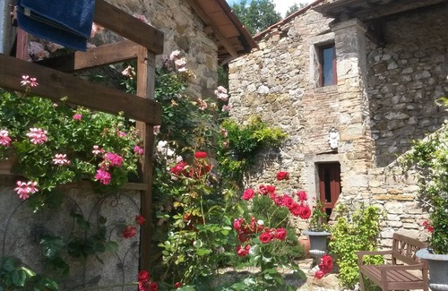 Poppi House | Old country house surrounded by nature with private lake