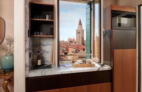 San Polo Apartment | Palazzo dell'albero d'Oro