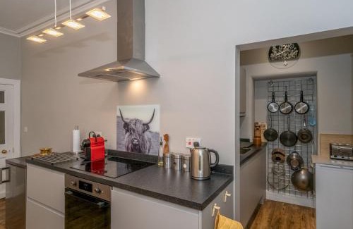 New Town House | Pass the Keys Superb 3Beds House in Chic area of the City Centre