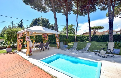 Lido di Camaiore House | Pet friendly home in Lido di Camaiore