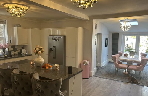 Portsmouth Resort | Private room ∙ 1 guest