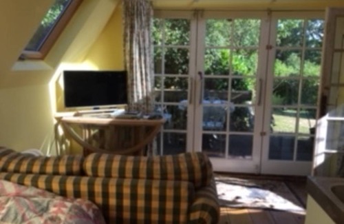 Uckfield Resort | Private room ∙ 1 guest