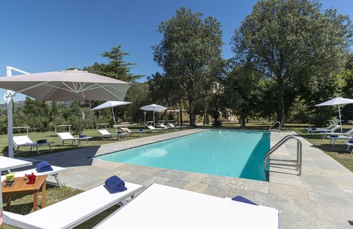 Cortona Villa | Private Villa with private pool, A/C, WIFI, hot tub, TV, patio, panoramic view, close to Cortona