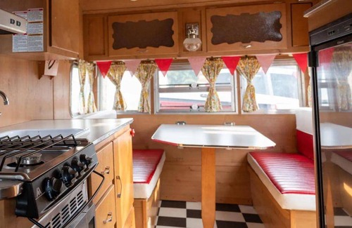Neri RV Rental | Recreational vehicle (RV) ∙ 1 bedroom ∙ 2 guests