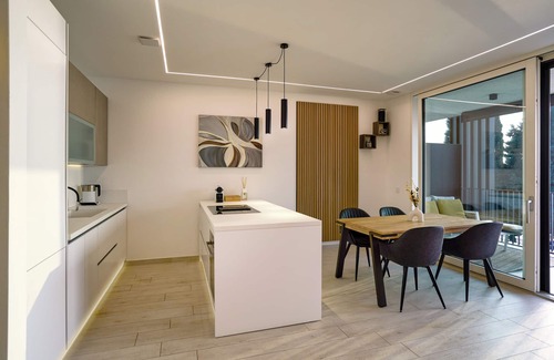 Torri del Benaco House | SalvatoreHomes - Dreamview Waterfront in Torri with Pool