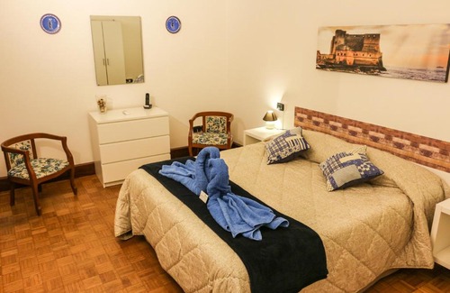San Ferdinando House | Small Suite Chiatamone