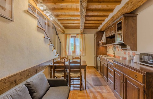 Corinaldo Villa | Spacious and cosy villa with pool in the countryside, just 15 minutes from the beaches of Senigallia