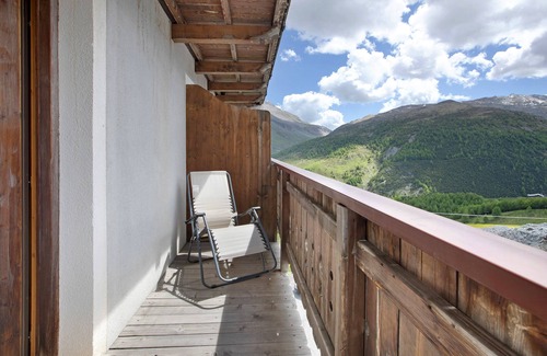 Sant'Anna Apartment | Studio Apartment "Trela" near Slopes with Balcony & Wi-Fi