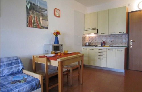 Bibione Lido dei Pini Apartment | Studio in a seafront building-Beahost
