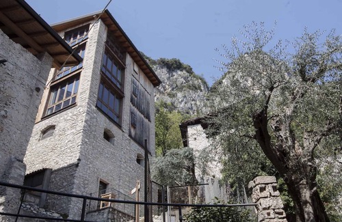 Tignale Apartment | Studio rustically furnished, with a view of the lake and with terrace