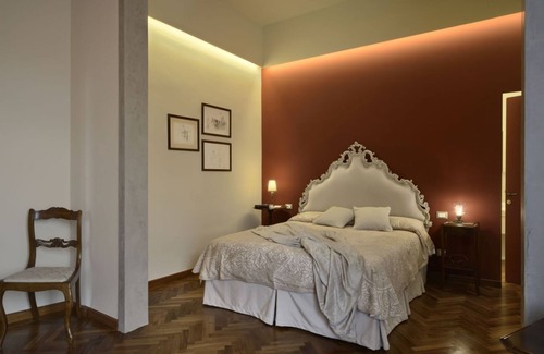 Terranuova Bracciolini Bed & Breakfast | Suite Rosso di Sera with A/C and Private bathroom- Villa le Facezie B&B