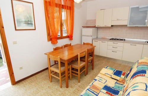 Rosolina Mare Apartment | Sun drenched seaside holiday home close to Venice