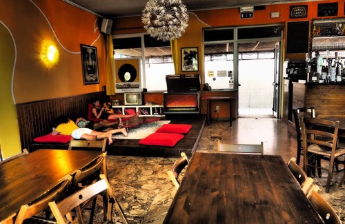 Marebello Hostel | Sunflower Beach Backpacker Hostel