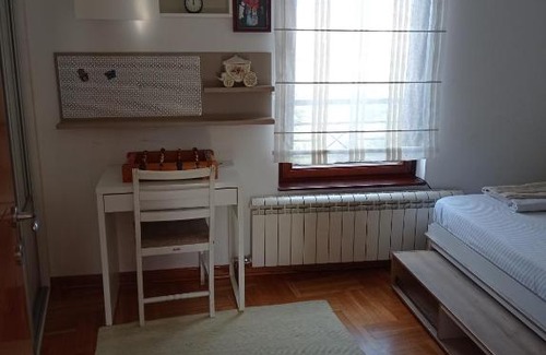 Vracar Apartment | Svetao stan na Vračaru, Beograd