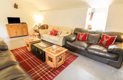 Tyndrum House | The Auld Tyndrum Cottage