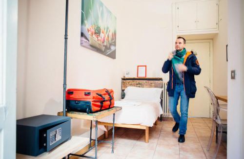 Rione XVIII Castro Pretorio Hostel | The Beehive