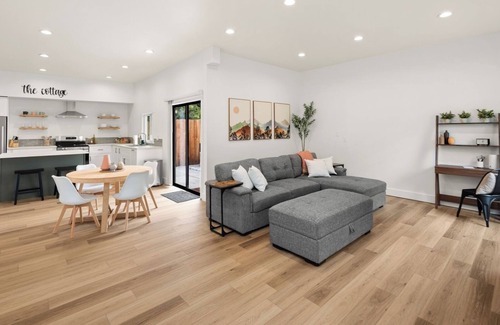 Marysville Cottage | This cottage offers a spacious layout ideal for relaxing or working remotely.