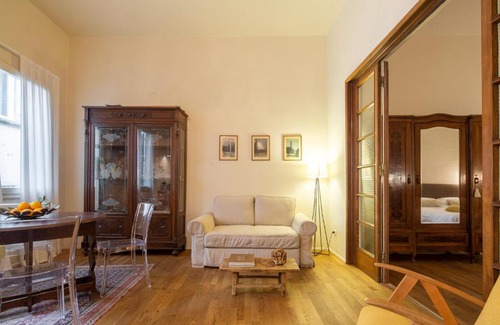 Duomo Apartment | Uffizi Suite A