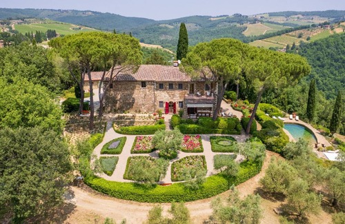 San Pietro in Bossolo Villa | Villa ∙ 6 bedrooms ∙ 12 guests