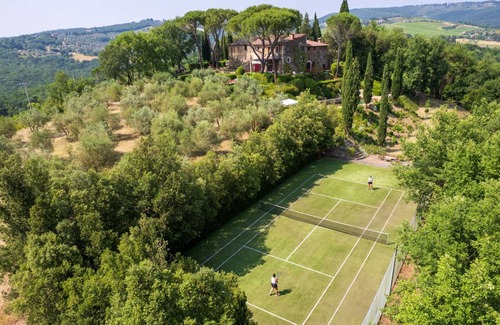 San Pietro in Bossolo Villa | Villa ∙ 6 bedrooms ∙ 12 guests