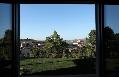 Barolo Apartment | Villa Carla Barolo: Rocche di Castiglione Suite