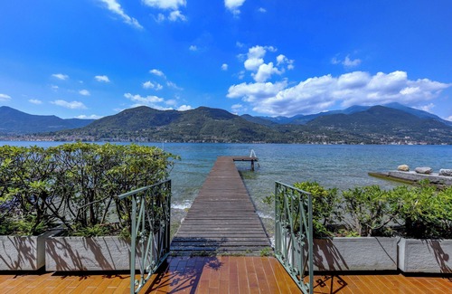 Portese Villa | Villa Giovanna with swimming pool and private jetty
