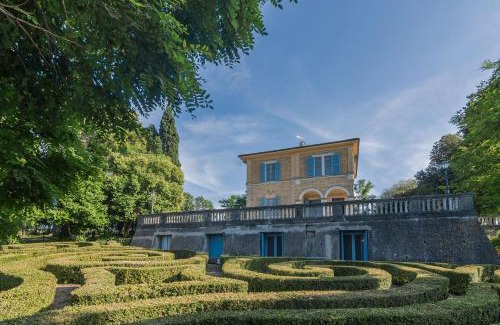 Osimo Villa | Villa Liberty