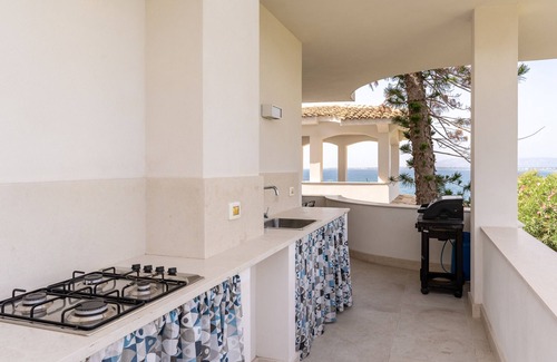 Plemmirio Villa | Villa Plemmiria with Private Access to the Sea by Wonderful Italy
