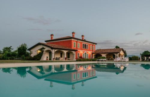 Desenzano del Garda House | Villa San Pietro