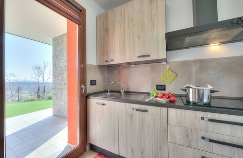 Padenghe sul Garda House | Villa Teresa Apt Lake Garda View