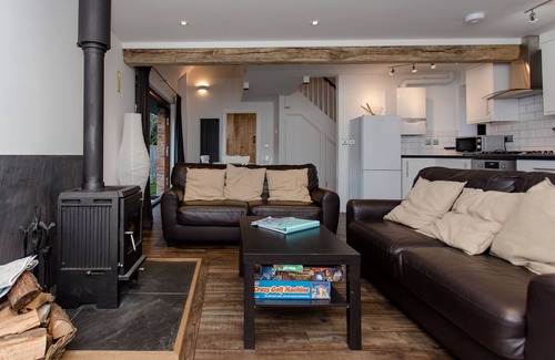 Wootton Bridge Cottage | West Barns - Fernhill Farm