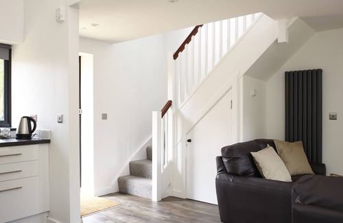 Wootton Bridge Cottage | West Barns - Fernhill Farm
