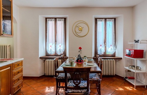 Carlazzo House | Wonderful private villa for 6 guests with WIFI, patio and pets allowed