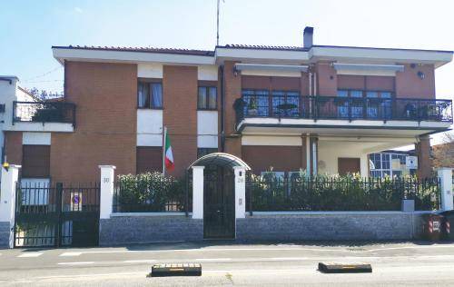 Collegno Apartment | 100 m² Apartment ∙ 2 bedrooms ∙ 4 guests