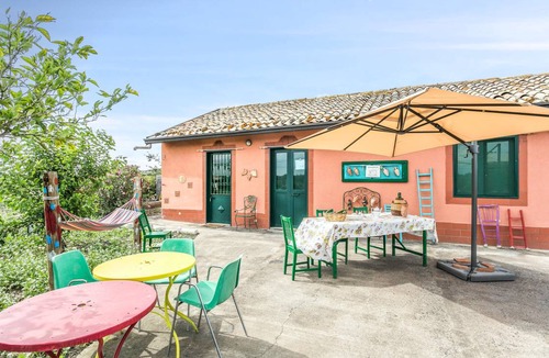 Paterno House | 100 m² House ∙ 1 bedroom ∙ 6 guests